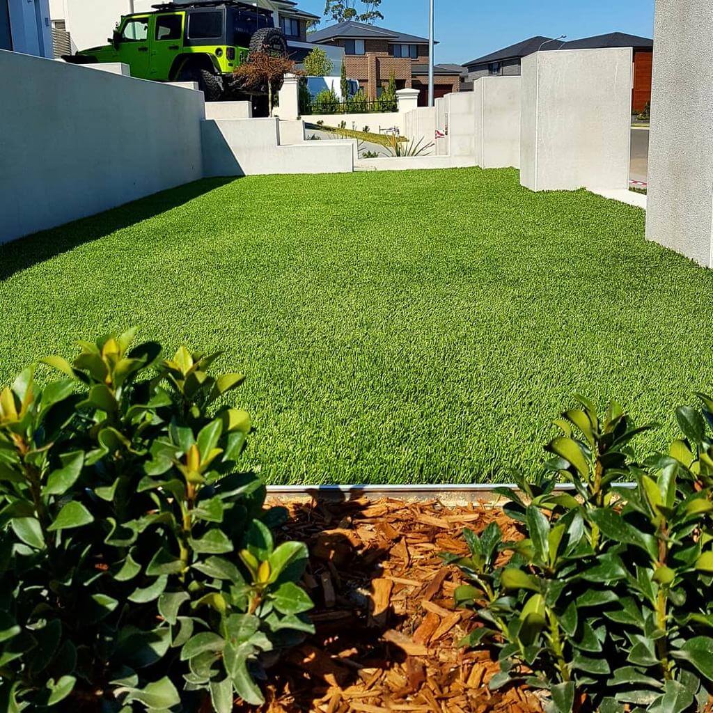 Redbelly Landscapes - Gallery Images Green Grass Landscaping